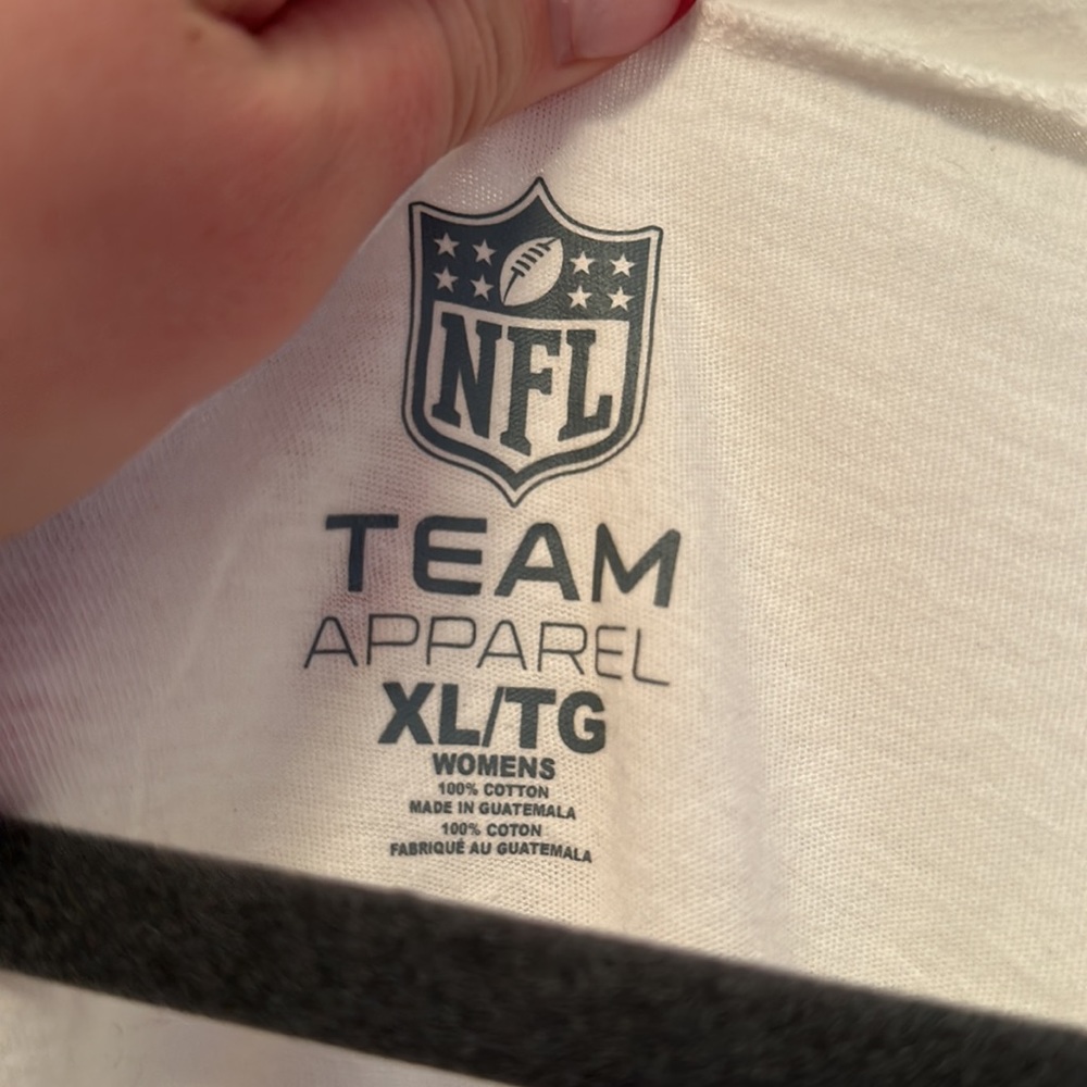 Seahawks NFL Team Apparel V-Neck T-Shirt White XL - Picture 3 of 4
